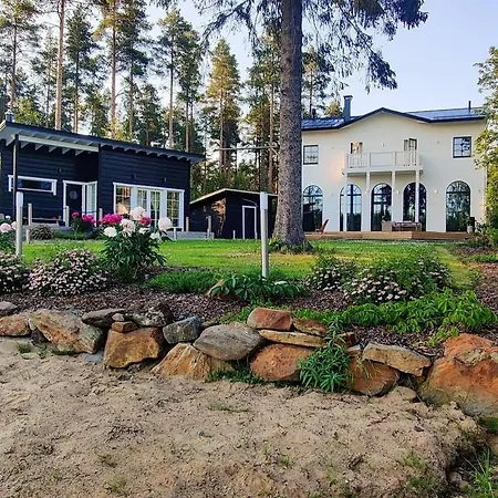 Holiday home Lakehouse